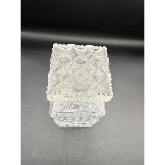 Vintage RCR 10” Lead Crystal Decanter from Italy - Picture 3 of 9